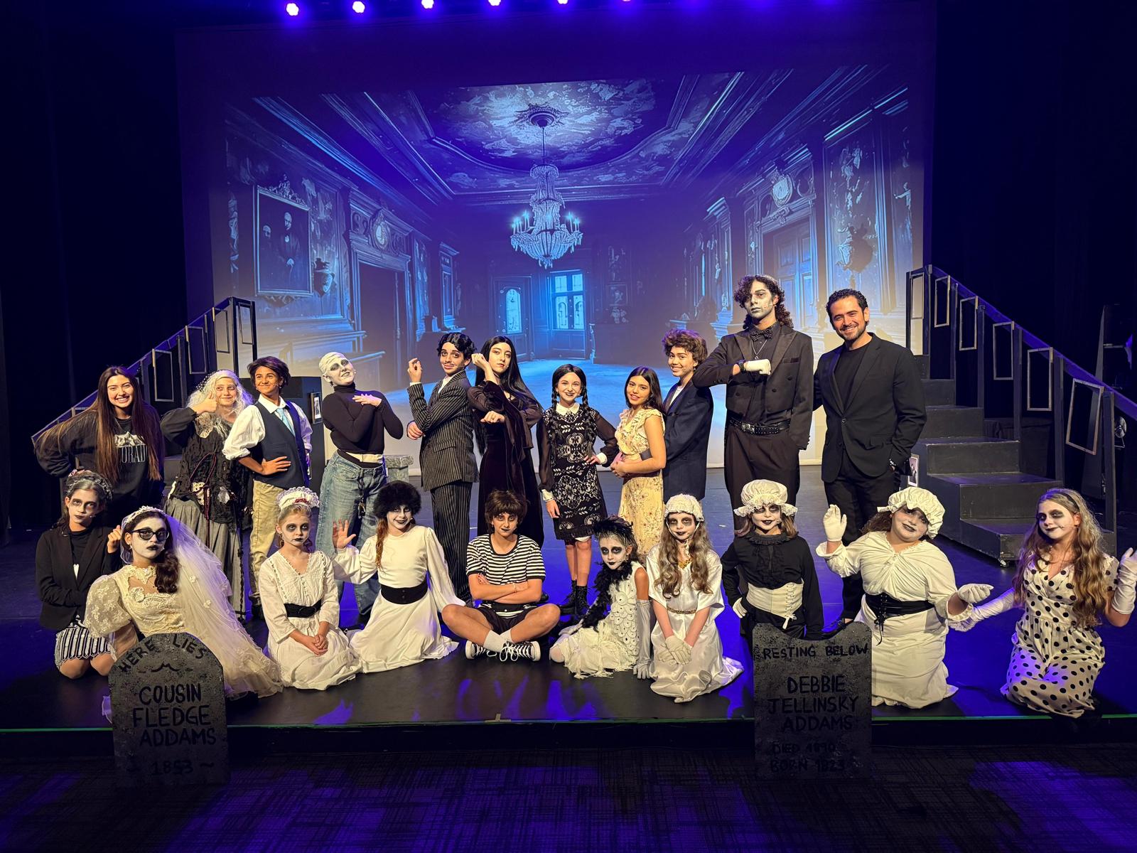 costume-addams 1